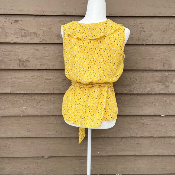 ☀️☀️☀️ 4/$20 Max Studio ruffle tie top! - Picture 7 of 7